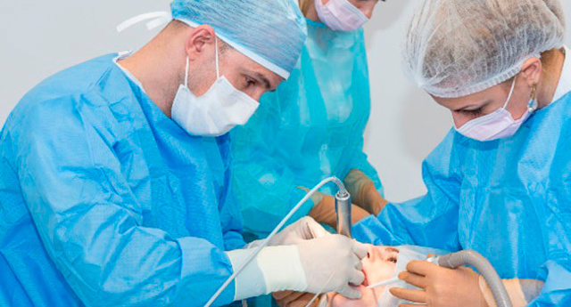 Стоматология по ОМС: полный список бесплатных стоматологических услуг