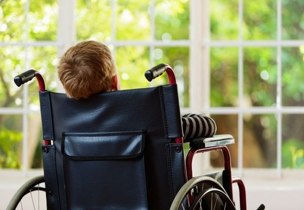 Пенсия по инвалидности ребенка: размер выплат для родителей и детей, порядок оформления