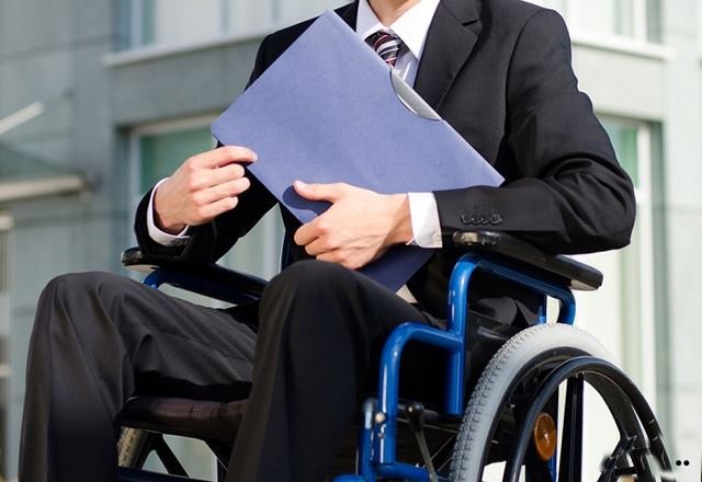 Льготы и выплаты при 3 группе инвалидности по общему заболеванию: какие положены