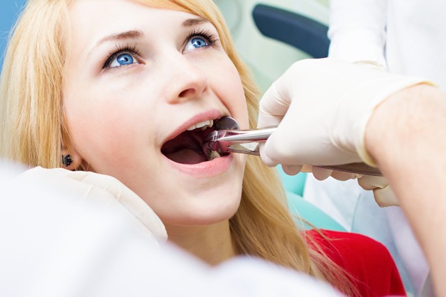Стоматология по ОМС: полный список бесплатных стоматологических услуг