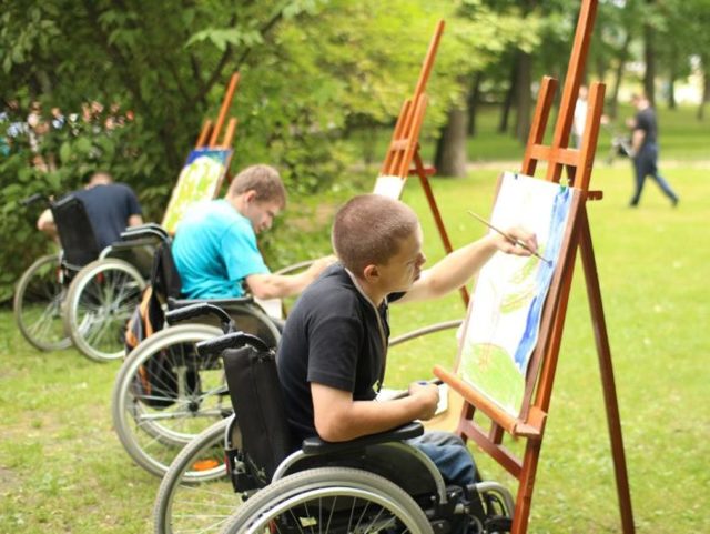 Социальная работа с детьми инвалидами: основные направления