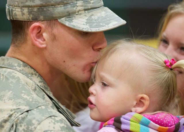 Больничный военнослужащему по уходу за ребенком в 2021 году: как оформить, причины отказа