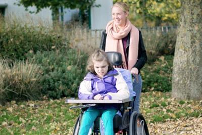 Пособие по уходу за ребенком-инвалидом в 2021 году: виды выплат, как оформить, документы, способы подачи заявления